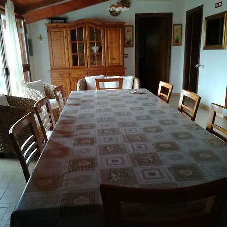 Casa Pinella Vakantiehuis Villamassargia